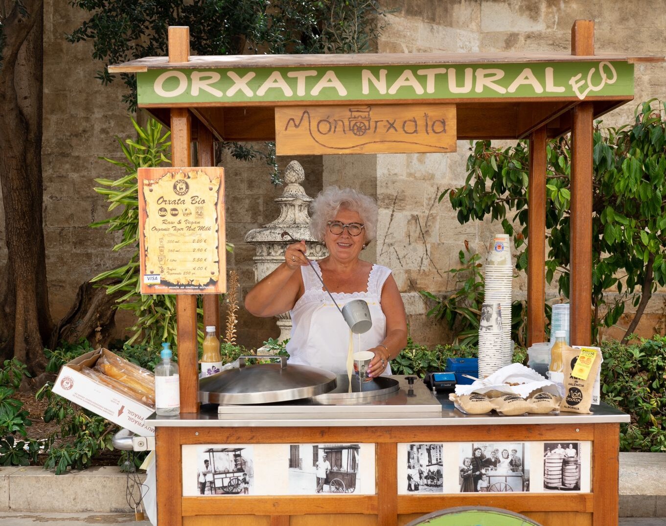 Hochata street seller in Valencia